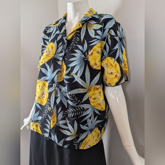 Vintage Crystal Lion Print Rayon Shirt | Tropical Animal Button Up | Size S - Picture 5 of 8